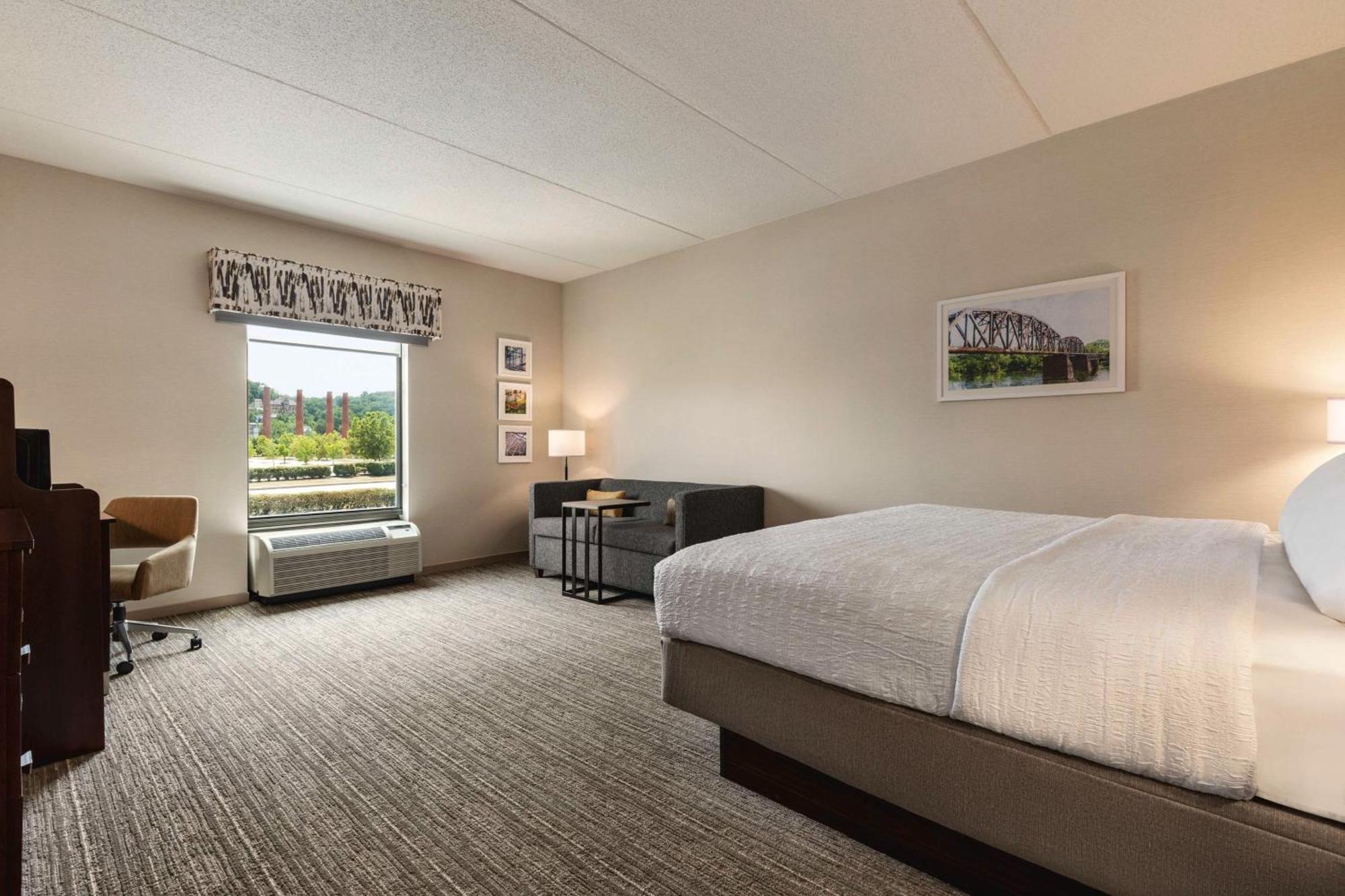 Hampton Inn & Suites Pittsburgh Waterfront West Homestead מראה חיצוני תמונה