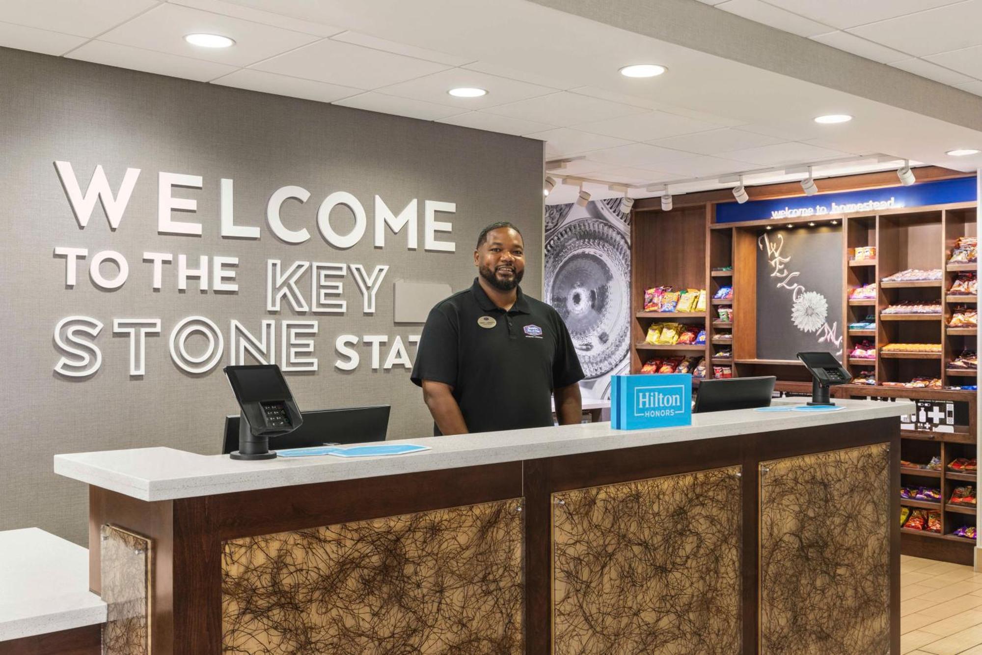 Hampton Inn & Suites Pittsburgh Waterfront West Homestead מראה חיצוני תמונה